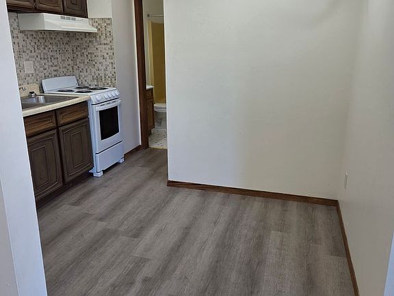 3rd image of 1145 Brosig St #D