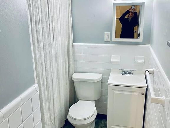 3rd image of 205 Washington St APT 3