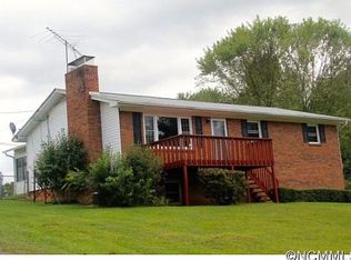 1007 Mountain Dr, Candler, NC 28715