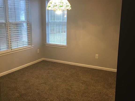 2nd image of 40 McIntosh Estates Ln