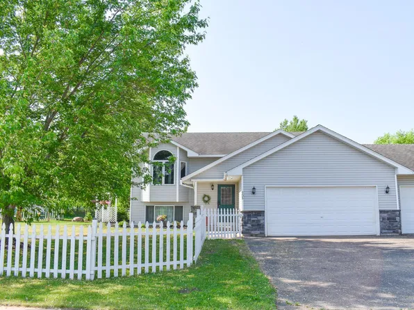 505 Horseshoe Ln, Braham, MN 55006