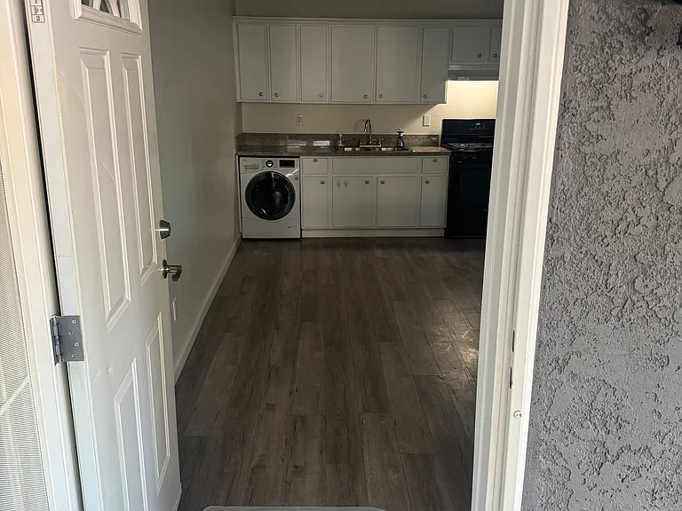 8018 Chastain Ave — Photo 2