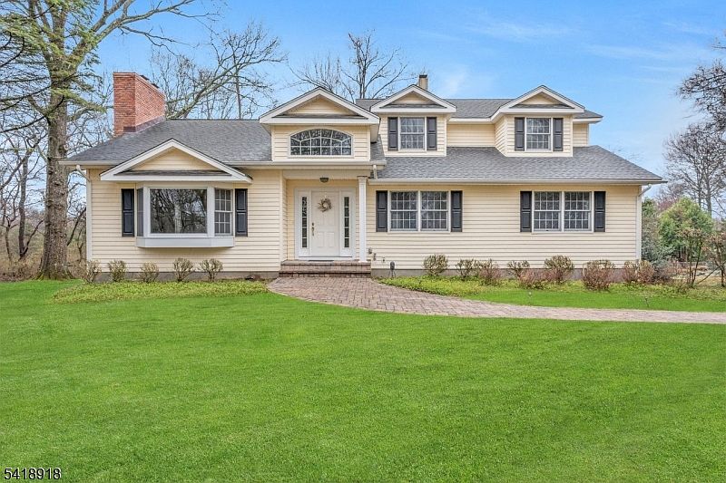 1st image of 134 Spencer Rd