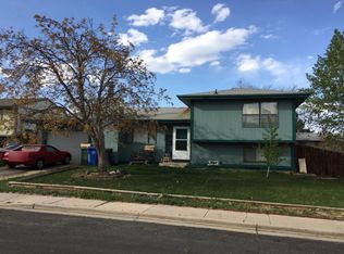 719 21st St SW, Loveland, CO 80537
