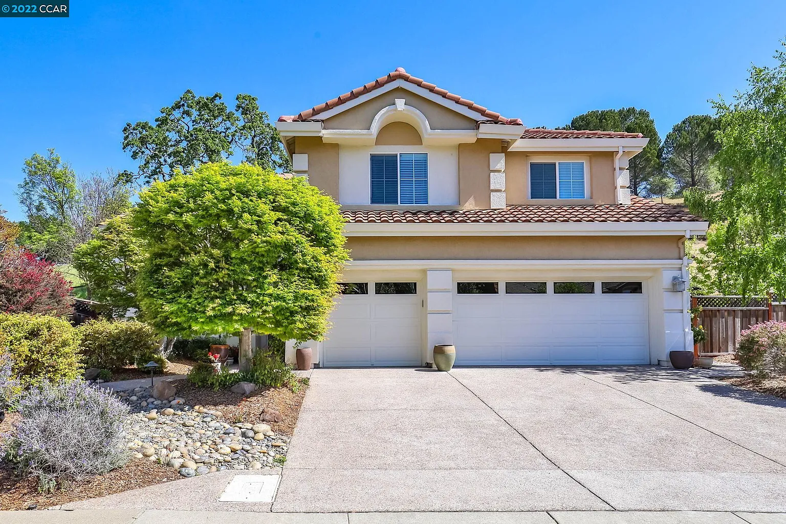 1186 Sunrise Ridge Dr photo 1
