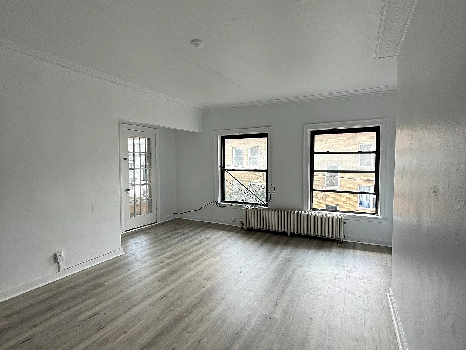 3 bed, 1250 sqft, $1,895 — Photo 2