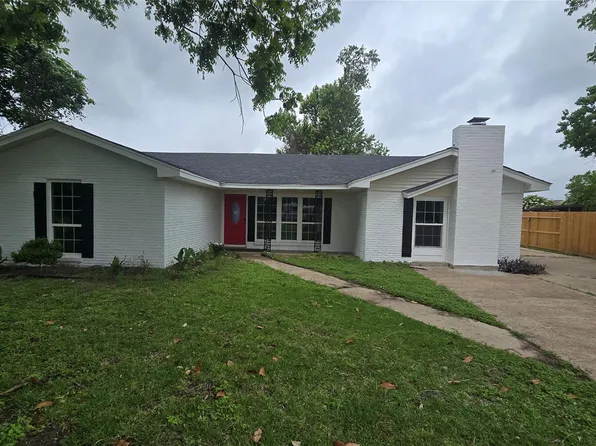 301 Brown Dr, Texas City, TX 77591