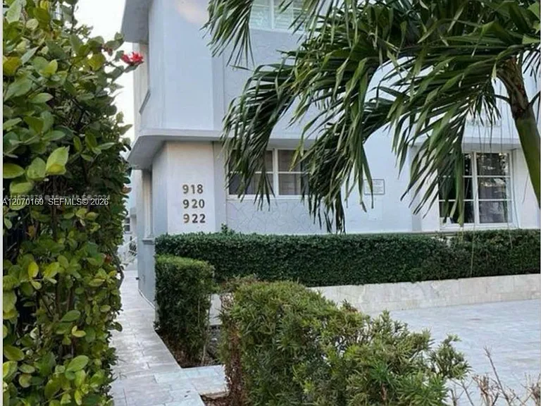 920 Jefferson Ave #10 — Photo 11