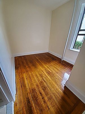 4th image of 552 Parkside Ave #A5