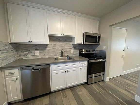 3rd image of 2713-2721 T St #271306