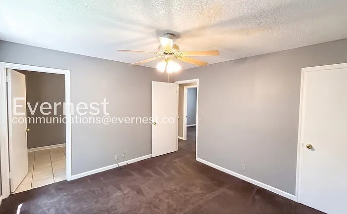 137 Jason Ct — Photo 7