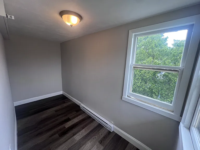 666 Metropolitan Ave #2 — Photo 8