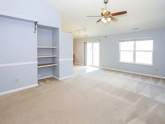 4th image of 4701 Deacon Ln