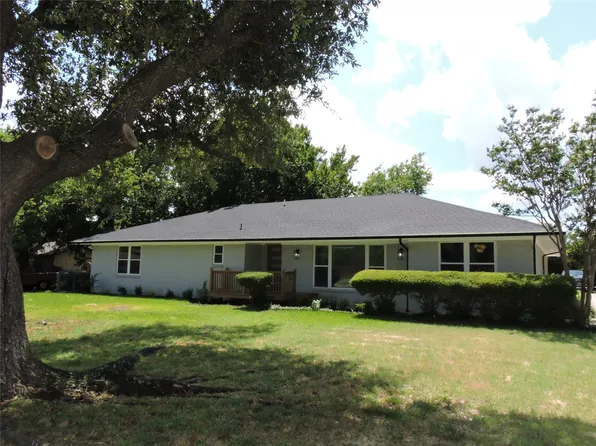 5208 Stonewall St, Greenville, TX 75402