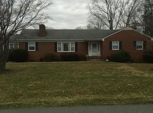 430 S Davis Dr, Purcellville, VA 20132