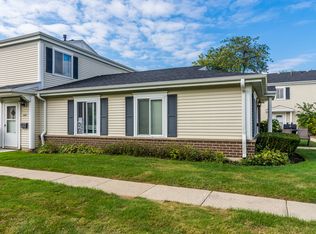 1469 Quaker Ln #118-A, Prospect Heights, IL 60070