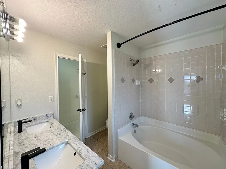 3705 Foxglove Ln — Photo 18