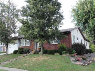 419 Eastview Dr, Bedford, IN