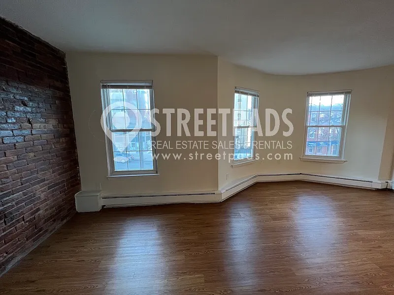 74 S Huntington Ave — Photo 2