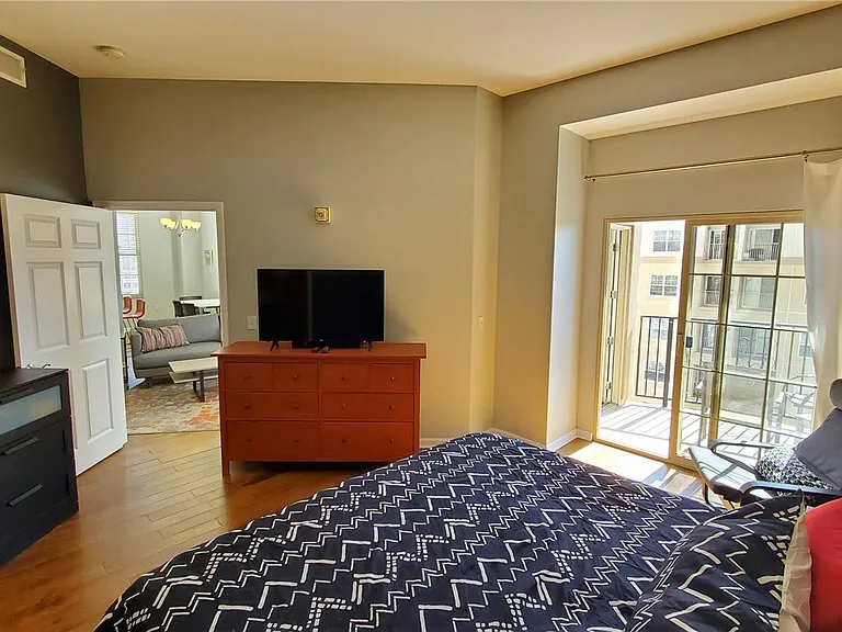 475 W 12th Ave #8H — Photo 19