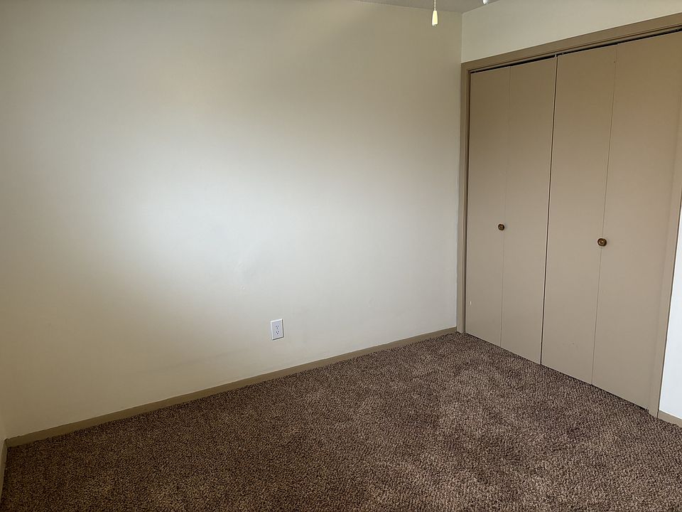 2nd image of 5016 1st Ave NW #17462612