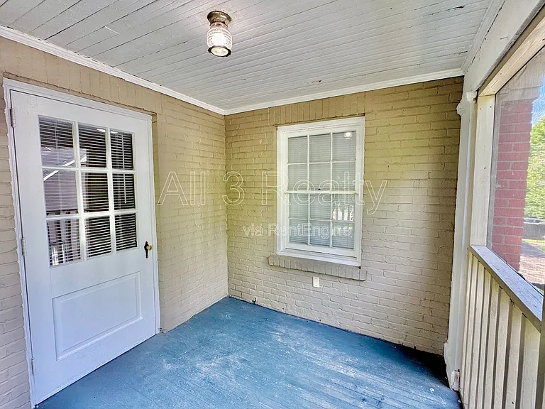 440 E Fairview Ave — Photo 27