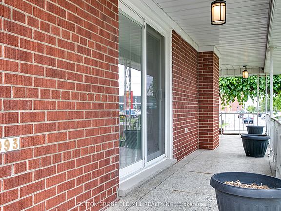 5th image of 993 Islington Ave