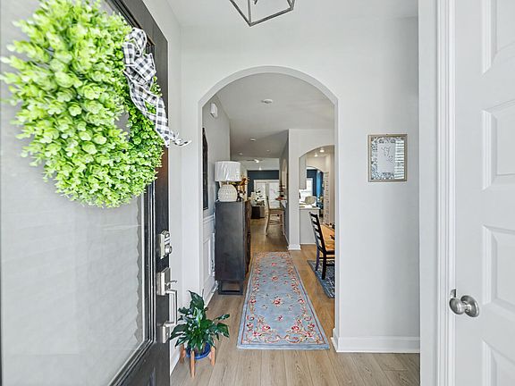 2nd image of 109 Oleary Cir