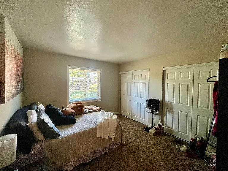 N113W15477 Francese Dr — Photo 16