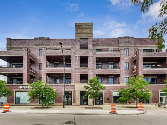 5820 N Clark St #403, Chicago, IL 60660