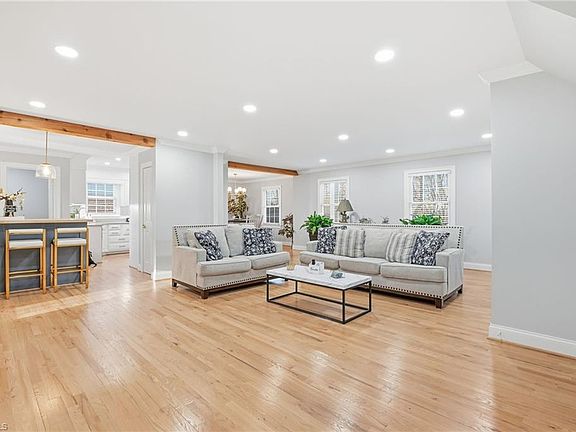 4th image of 2021 Tennyson Dr