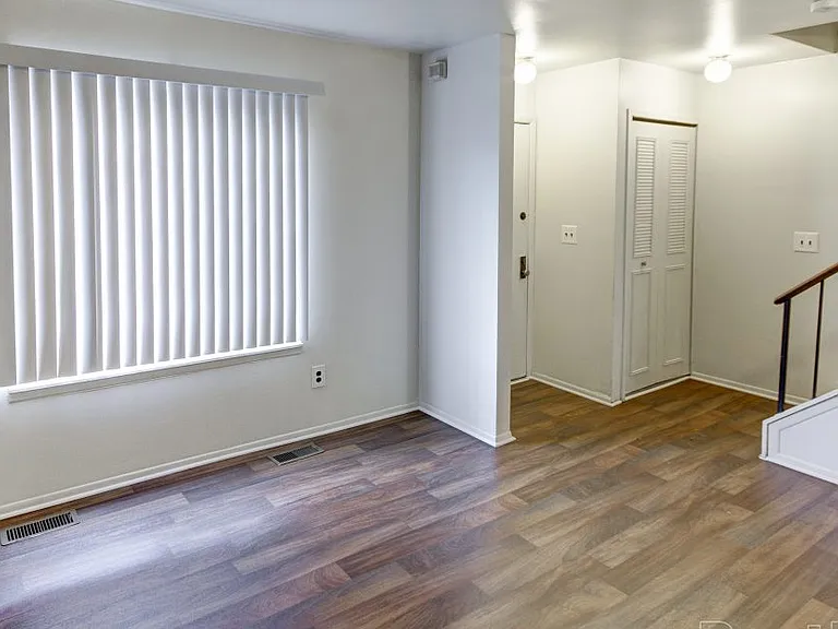 Midtown Park Apartments — Photo 7