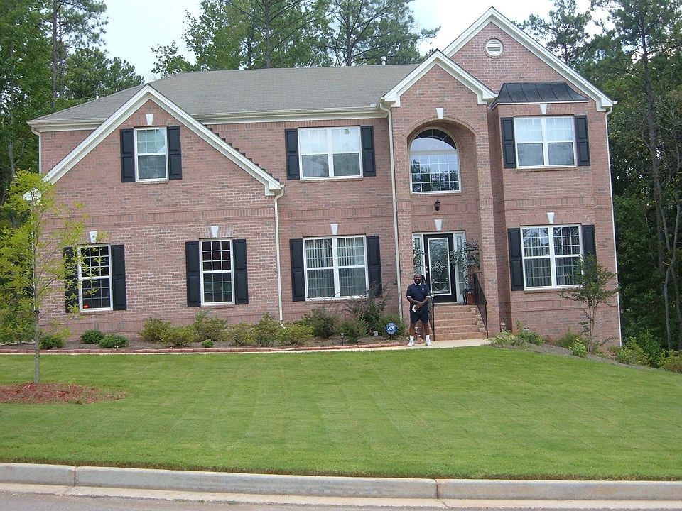 1st image of 2436 Brynlyn Woods Dr NE