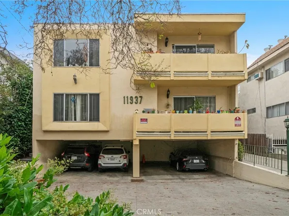 11937 Kiowa Ave, Los Angeles, CA 90049