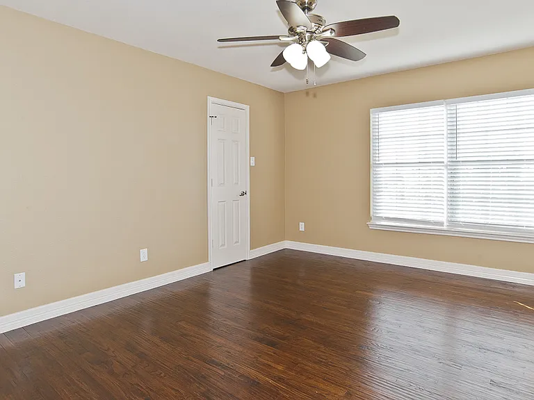 318 Kissimmee Dr — Photo 28