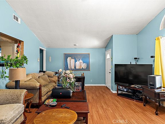 2nd image of 2153 4th St