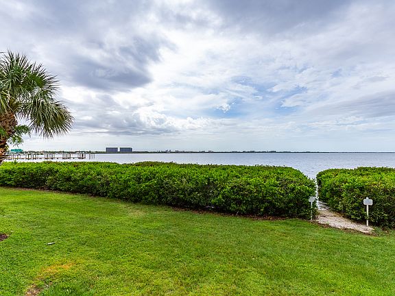 5th image of 5310 Bay Club Cir #5310