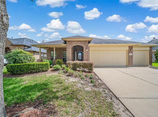 8811 Henrico Ln, Rosenberg, TX 77469