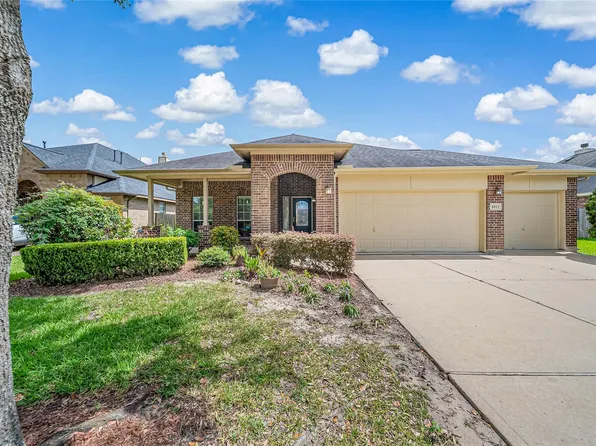 8811 Henrico Ln, Rosenberg, TX 77469