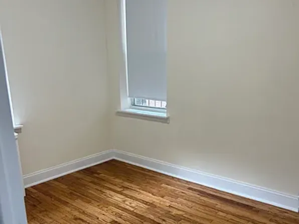 2632 W 2nd St, Brooklyn, NY