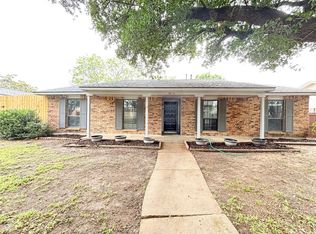 5016 Brandenburg Ln, The Colony, TX 75056