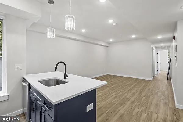 2 bed, 1.0 bath, 725 sqft, $1,800 — Photo 4