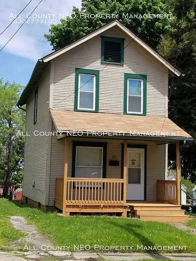 39 Spring St photo 1