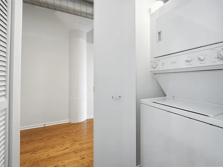 1524 S Sangamon St #514 — Photo 14