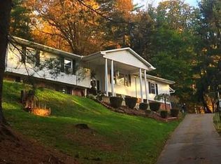 1 Pinewood Dr, Salem, WV 26426