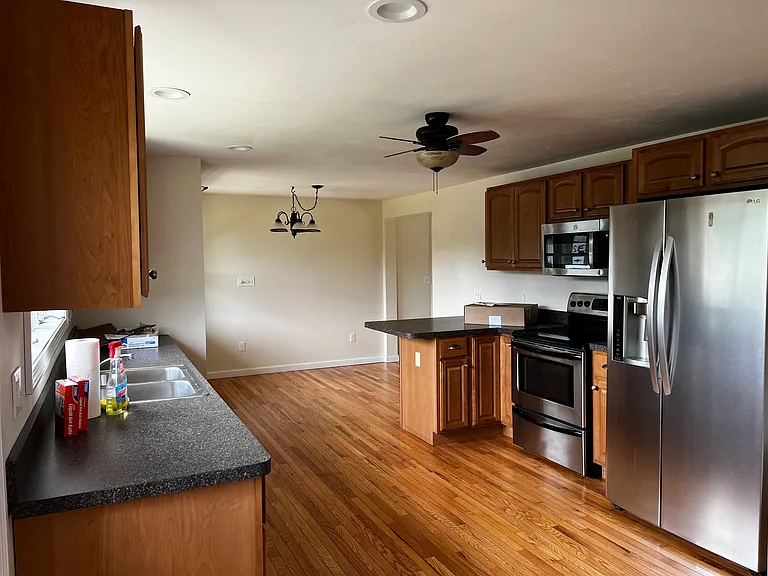 965 Worcester Rd — Photo 14