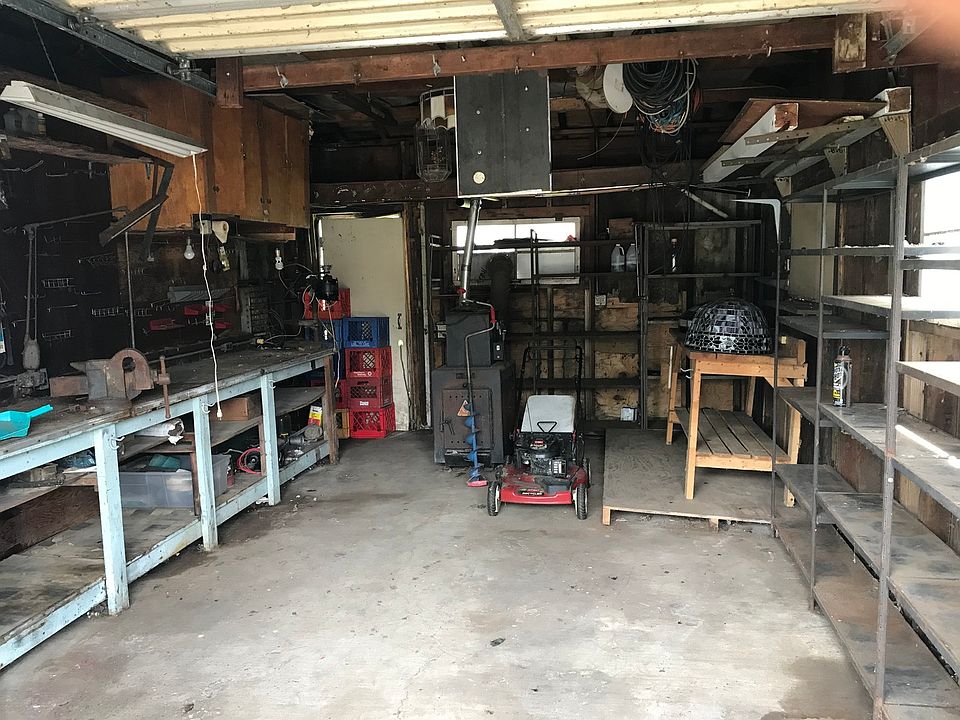 2nd image of 119 Bay Rd