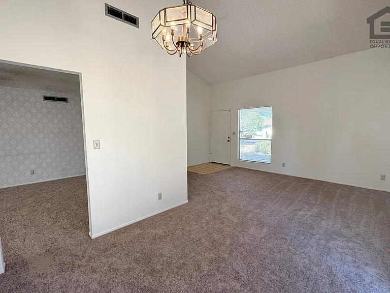 9613 N 55th Dr — Photo 8