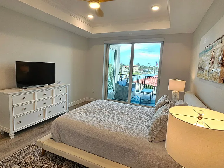 503 N Tamiami Trl #301 — Photo 36