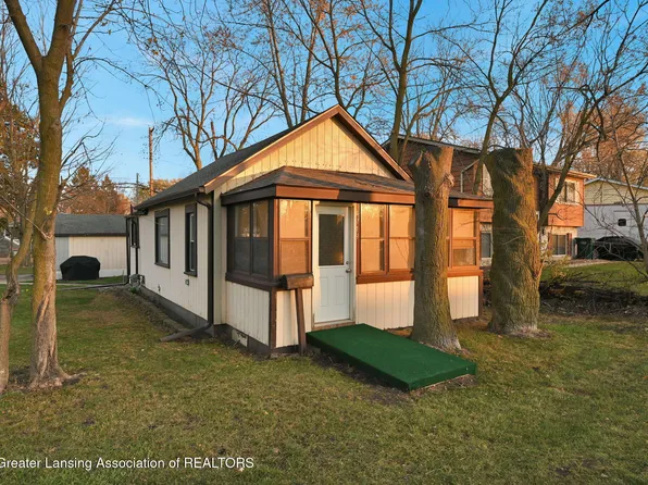 4719 S Pennsylvania Ave, Lansing, MI 48910